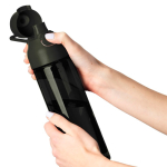 Botella de tritán resistente con cierre de clic y asa superior 750ml color negro quinta vista