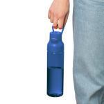 Botella de tritán resistente con cierre de clic y asa superior 750ml color azul sexta vista