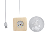 Adorno navideño de bola de cristal con base de madera y luz cálida