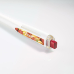 Bolígrafo de plástico con diseño plano y NFC integrado de tinta negra color rojo vista con logo impreso