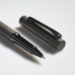 Conjunto de bolígrafo y roller de aluminio mate con tinta negra color antracita
