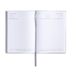 Agenda diaria de papel estucado y acabado laminado con marcapáginas A5 color violeta