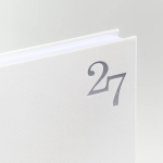Agenda de piel sintética con tapa dura y doble espiral plateado A5 color blanco
