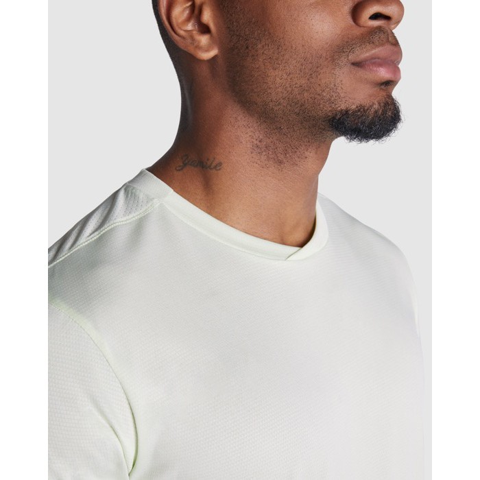 Camiseta técnica de hombre en poliéster reciclado 100 g/m2 Roly Direct Slam color verde suave vista detalle 2