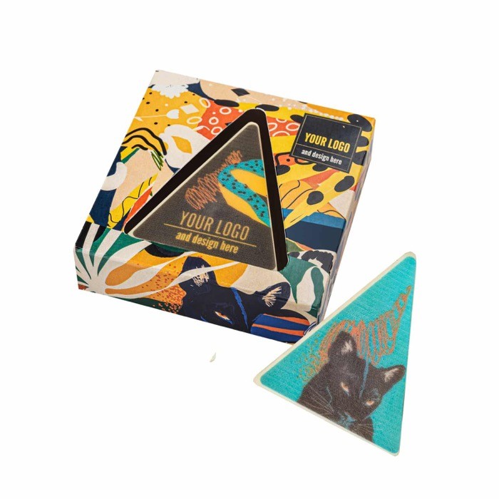 Arból de navidad de chocolate blanco con caja personalizada color blanco quinta vista