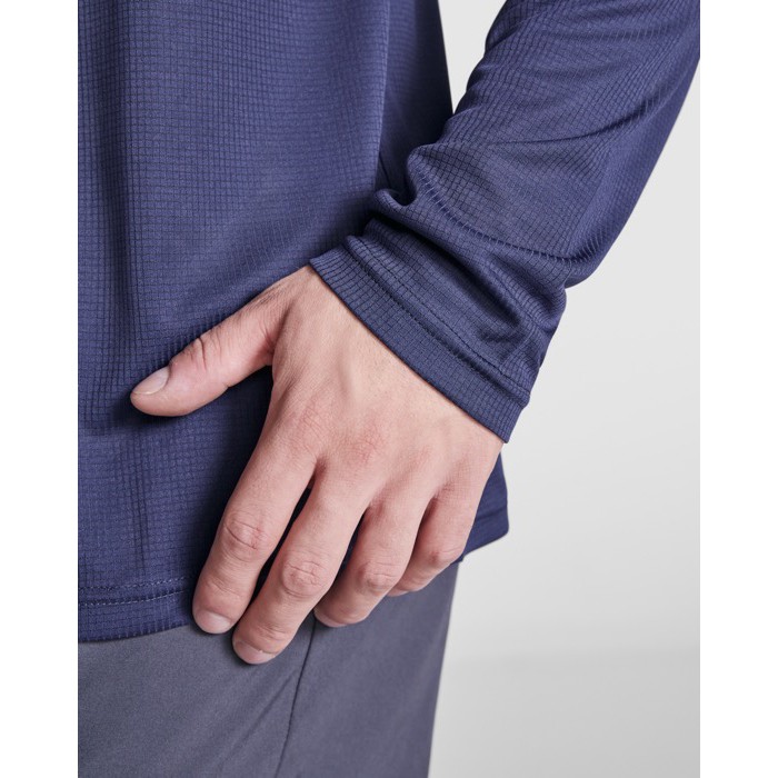 Camiseta técnica de manga larga en poliéster 125 g/m2 Roly Direct Estoril L/S color azul marino vista detalle 2