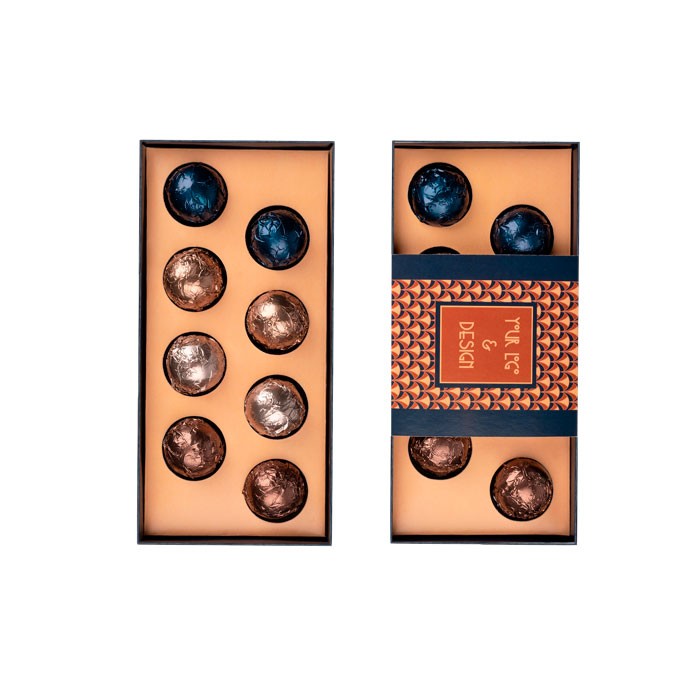 Cofre de 8 bombones de chocolate belga de varios sabores color blanco segunda vista