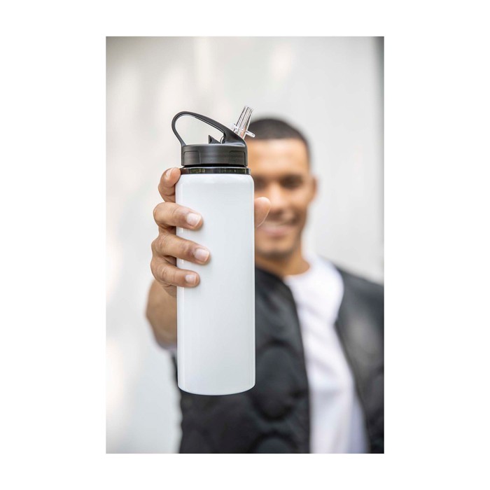 Botella de acero inoxidable reciclado de pared simple 800ml color blanco imagen de estilo de vida Botella de acero inoxidable reciclado de pared simple 800ml color blanco imagen de estilo de vida