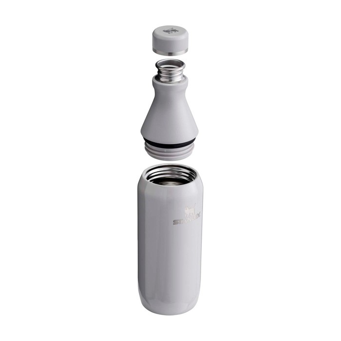 Botella de acero inox reciclado con abertura de dos piezas 350ml Stanley All Day Slim color gris segunda vista Botella de acero inox reciclado con abertura de dos piezas 350ml Stanley All Day Slim color gris segunda vista