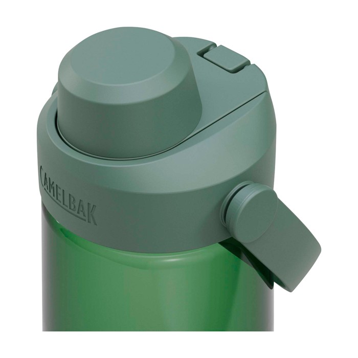 Botella de Tritan™ con tapa abatible 750ml Camelbak® Thrive Chug Tritan Renew color verde oscuro vista detalle 2 Botella de Tritan™ con tapa abatible 750ml Camelbak® Thrive Chug Tritan Renew color verde oscuro vista detalle 2