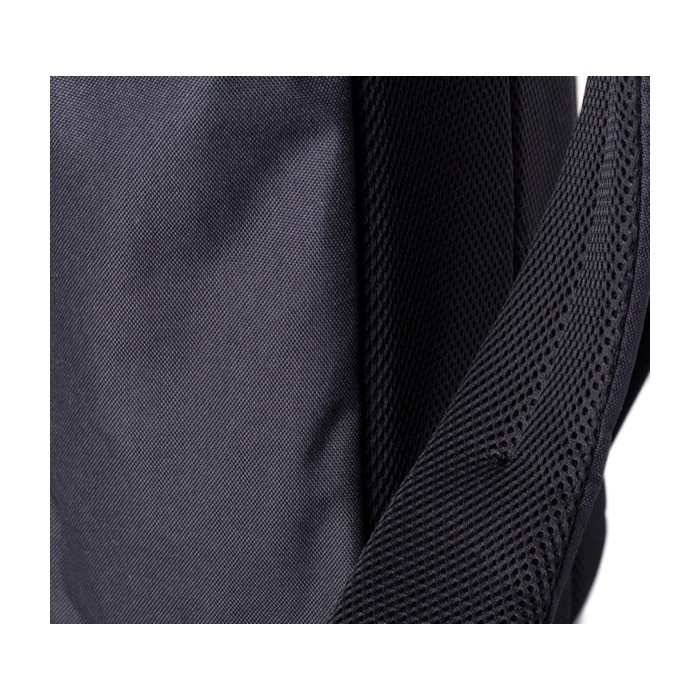 Mochila para portátil con detalle PU en solapa y cierre metálico 15'' color negro quinta vista