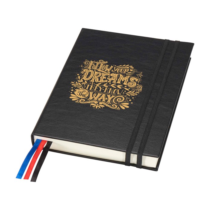 Cuaderno de tapa dura de plástico reciclado con agenda diaria A5 color negro vista impresión serigrafía