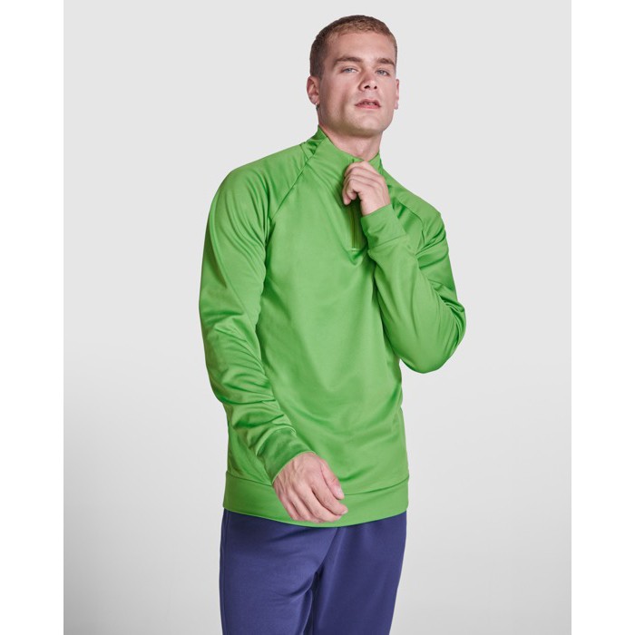 Sudadera de poliéster con media cremallera 200 g/m2 Roly Direct Epiro color verde fluorescente cuarta vista de uso