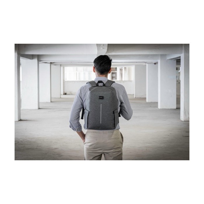 Mochila para portátil de poliéster reciclado repelente al agua 16'' tercera vista Mochila para portátil de poliéster reciclado repelente al agua 16'' tercera vista