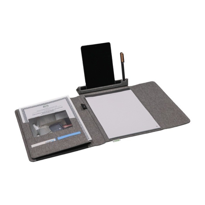 Portafolio de RPET con bloc de notas y bolsillo para dispositivos séptima vista Portafolio de RPET con bloc de notas y bolsillo para dispositivos séptima vista