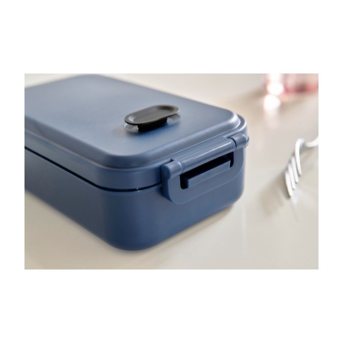 Fiambrera de plástico apta para microondas con cierre de hebilla 800ml octava vista Fiambrera de plástico apta para microondas con cierre de hebilla 800ml octava vista