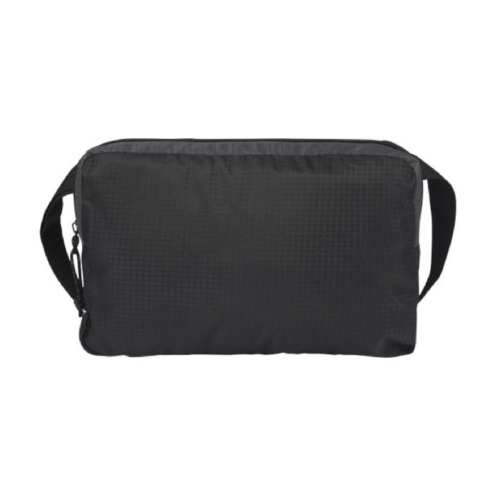 Mochila de poliéster reciclado para PC con riñonera extraíble 15” color negro tercera vista frontal Mochila de poliéster reciclado para PC con riñonera extraíble 15” color negro tercera vista frontal