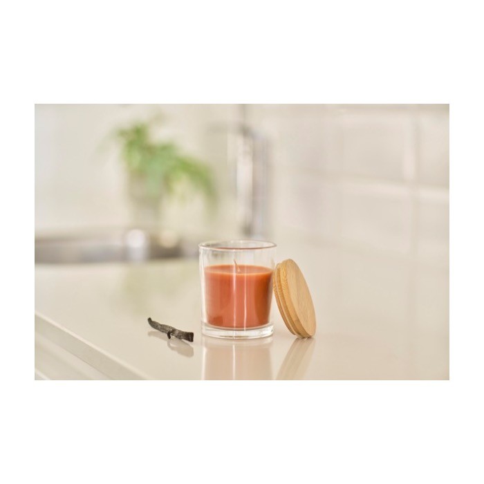 Vela con aroma a vainilla en tarro de vidrio y tapa de bambú séptima vista Vela con aroma a vainilla en tarro de vidrio y tapa de bambú séptima vista