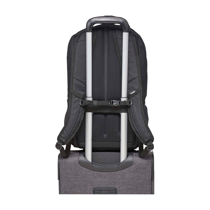 Mochila reciclada para PC con bolsillo frontal Thule Lumion 16” color negro quinta vista Mochila reciclada para PC con bolsillo frontal Thule Lumion 16” color negro quinta vista