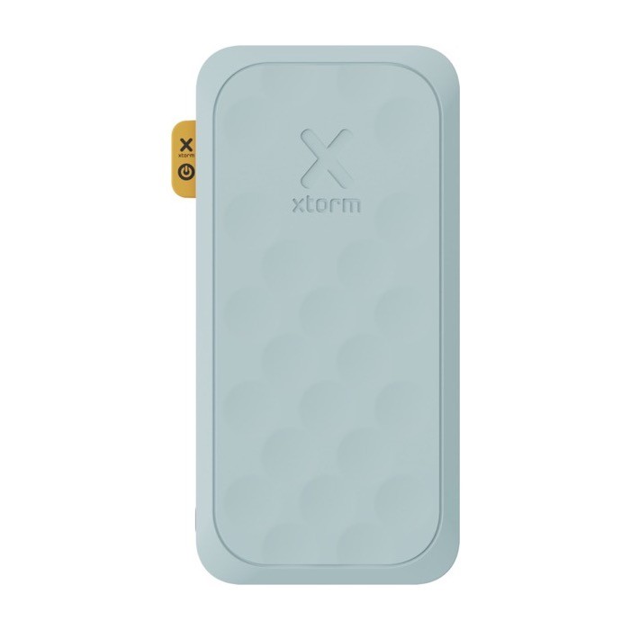 Batería externa con diseño agujereado y carga rápida 10.000 mAh color azul pastel segunda vista frontal Batería externa con diseño agujereado y carga rápida 10.000 mAh color azul pastel segunda vista frontal