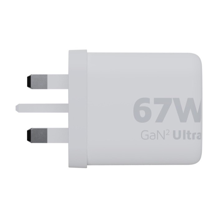 Cargador con enchufe británico hecho de plástico reciclado 67W color blanco Cargador con enchufe británico hecho de plástico reciclado 67W color blanco