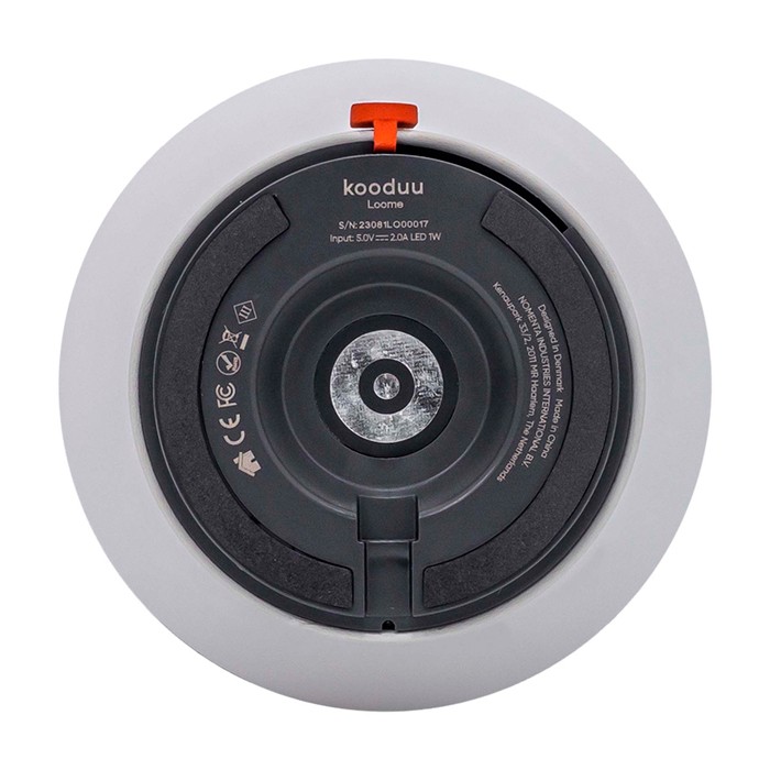 Lámpara portátil tipo farol que aporta iluminación suave Kooduu Loome color blanco vista detalle 2