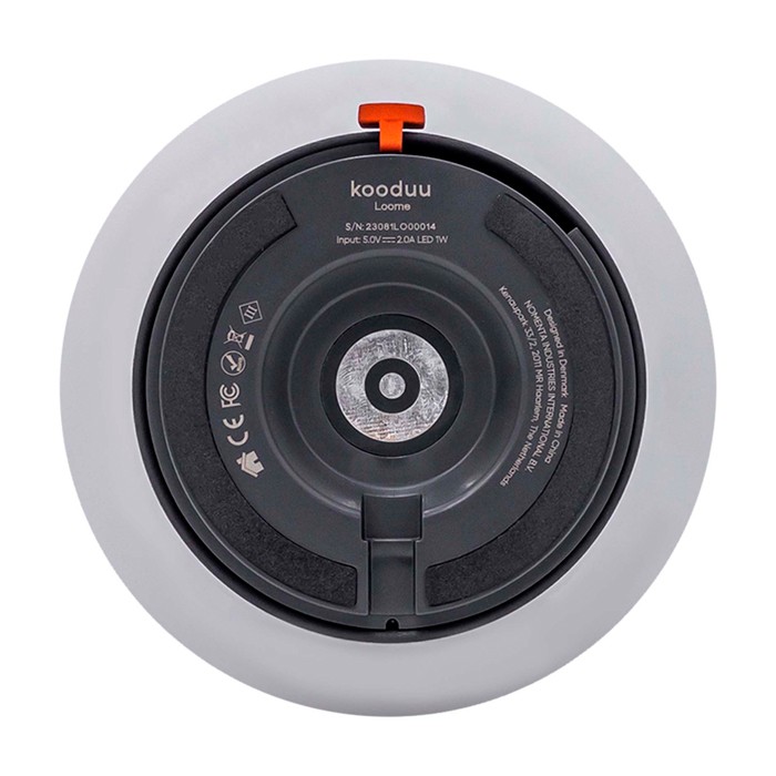 Lámpara portátil tipo farol que aporta iluminación suave Kooduu Loome color antracita vista detalle 2