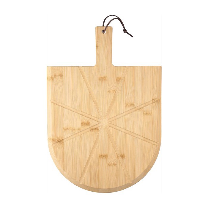 Tabla de pizza de bambú con guías de corte y un cortador y espátula tercera vista Tabla de pizza de bambú con guías de corte y un cortador y espátula tercera vista