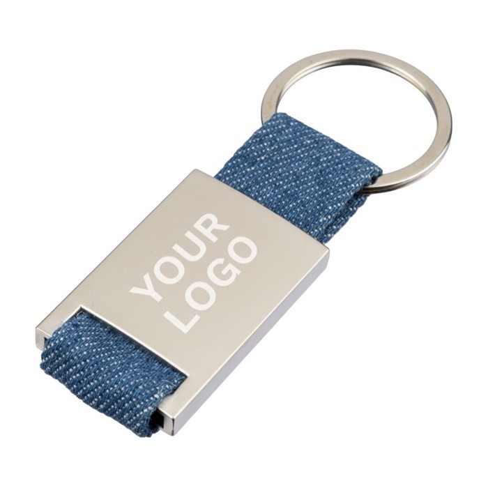 Llavero de zinc personalizable con detalle de tela vaquera segunda vista Llavero de zinc personalizable con detalle de tela vaquera segunda vista