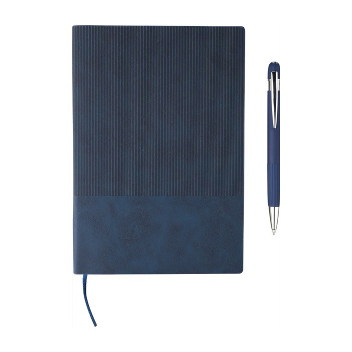 Libreta A5 con efecto pana en la parte superior y bolígrafo tinta azul tercera vista Libreta A5 con efecto pana en la parte superior y bolígrafo tinta azul tercera vista