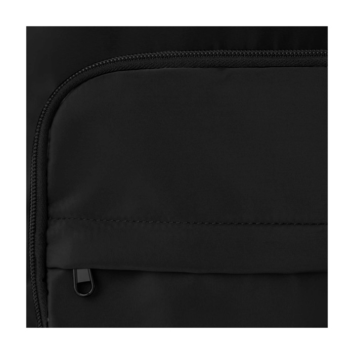 Mochila para portátil de poliéster reciclado con bolsillo PC 15” color negro vista detalle 1 Mochila para portátil de poliéster reciclado con bolsillo PC 15” color negro vista detalle 1