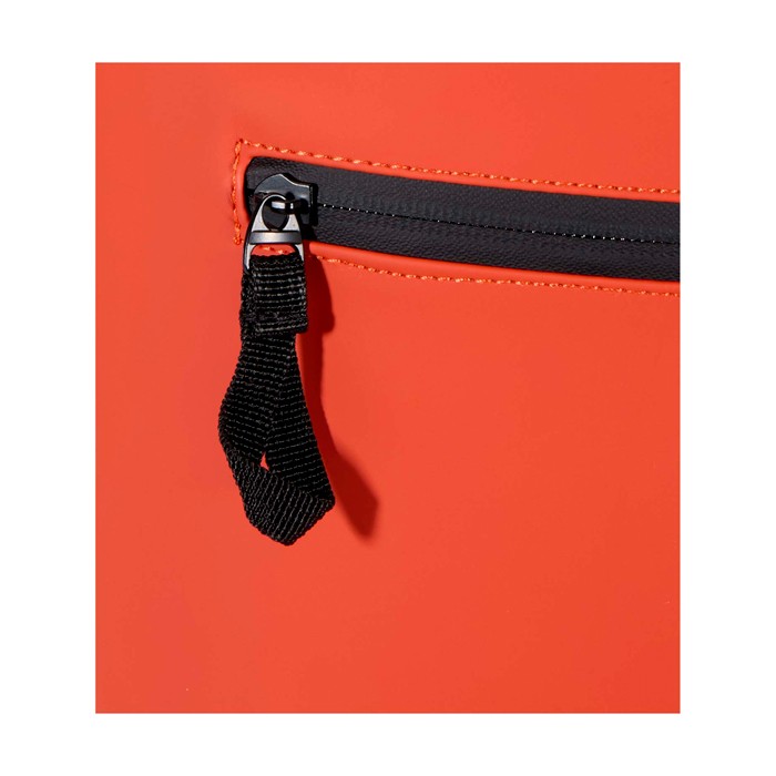 Mochila enrollable de piel sintética impermeable para PC 15” color salmón vista detalle 1 Mochila enrollable de piel sintética impermeable para PC 15” color salmón vista detalle 1