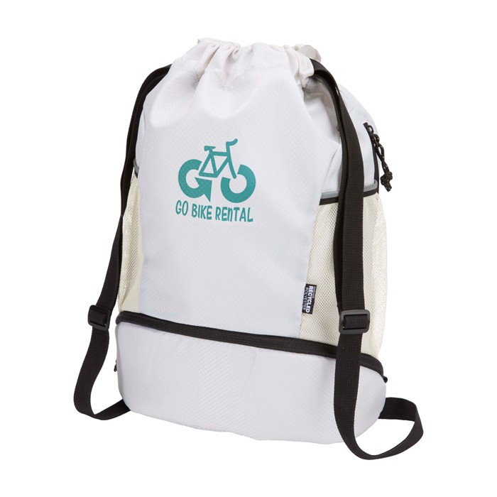 Bolsa sport con tejido reciclado impermeable y zapatero 18L color arena vista impresión transfer Bolsa sport con tejido reciclado impermeable y zapatero 18L color arena vista impresión transfer