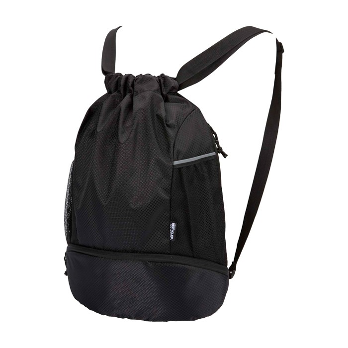 Bolsa sport con tejido reciclado impermeable y zapatero 18L color negro tercera vista Bolsa sport con tejido reciclado impermeable y zapatero 18L color negro tercera vista