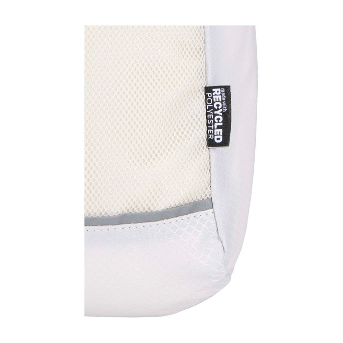 Bolsa bandolera de hidratación con tejido reciclado impermeable 6L color arena vista detalle 1