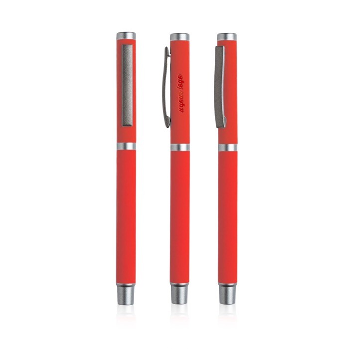 Roller metálico con acabado de goma y tapón con clip tinta azul color rojo vista con logo impreso