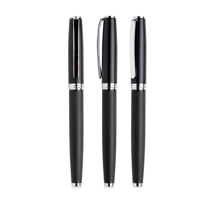 Roller de metal elegante con cuerpo con relieve y tinta negra color negro