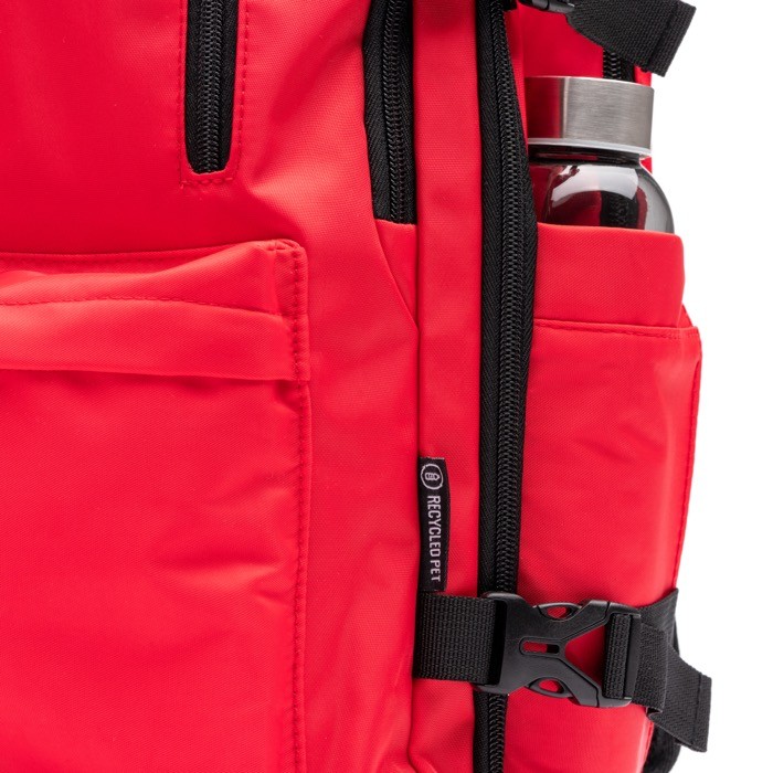 Mochila de viaje de poliéster reciclado resistente al agua PC 16” color rojo vista detalle 5