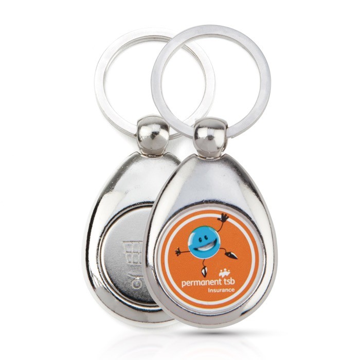 Llavero de metal con ficha de carro de la compra y papel interior vista con logo impreso