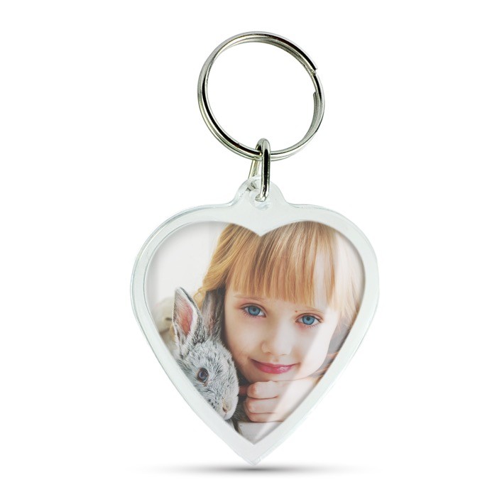 Llavero con forma de corazón con inserción de papel a 2 caras vista con logo impreso Llavero con forma de corazón con inserción de papel a 2 caras vista con logo impreso