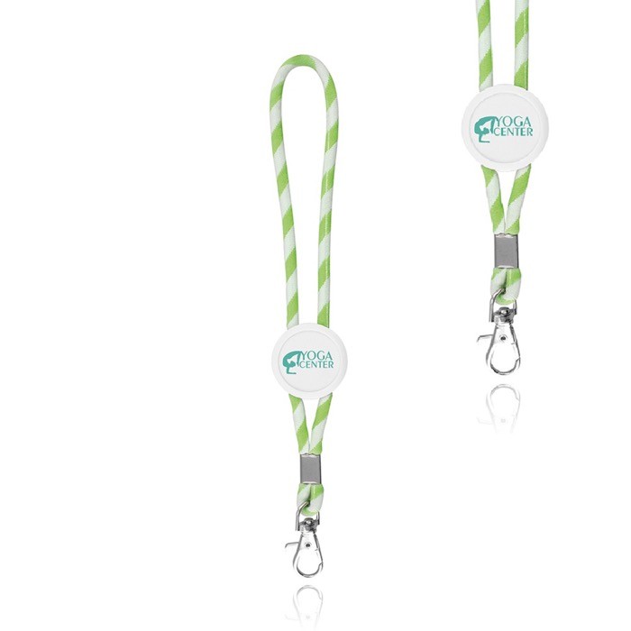 Llavero alargado tipo lanyard que es ajustable y lleva mosquetón Llavero alargado tipo lanyard que es ajustable y lleva mosquetón