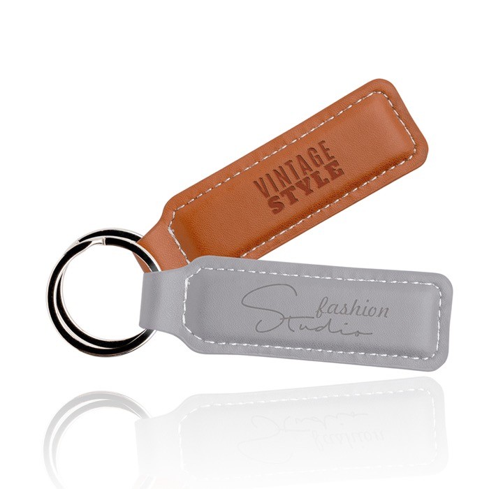 Llavero de cuero sintético premium de colores con anilla de metal vista detalle 7