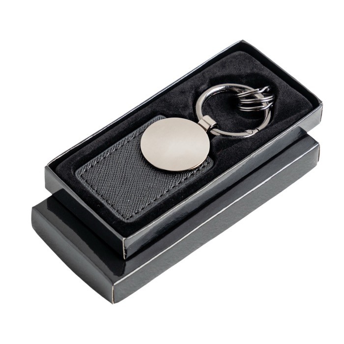 Llavero con 3 minianillas de fácil apertura con parche incorporado vista en caja Llavero con 3 minianillas de fácil apertura con parche incorporado vista en caja