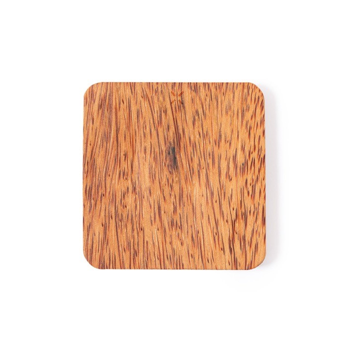 Cargador sin cables de coco color natural primera vista de detalle