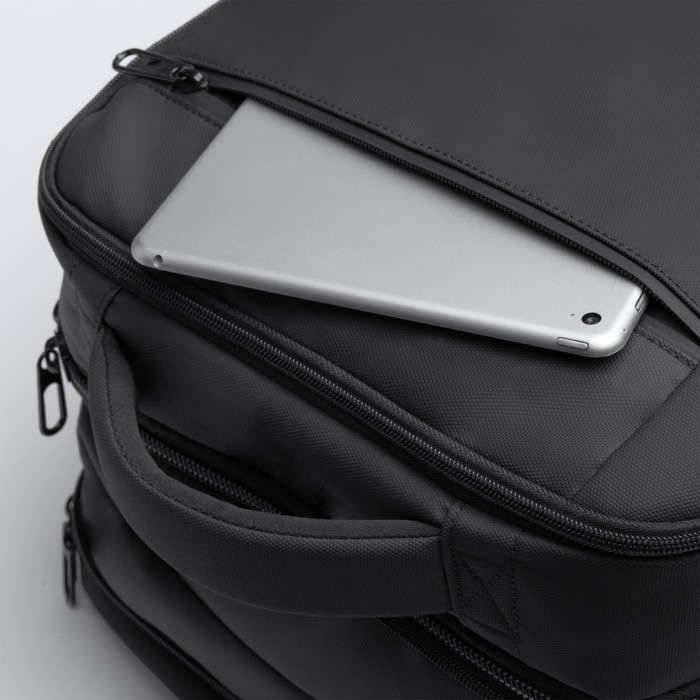 Mochila de viaje piel PU extensible con bolsillo para portátil 17” color negro vista detalle 4