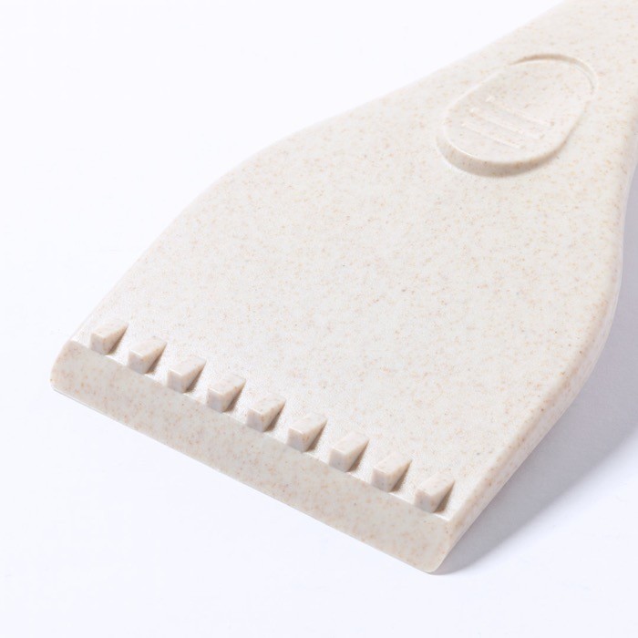 Rascador de hielo hecho de caña de trigo con asa traqueada quinta vista