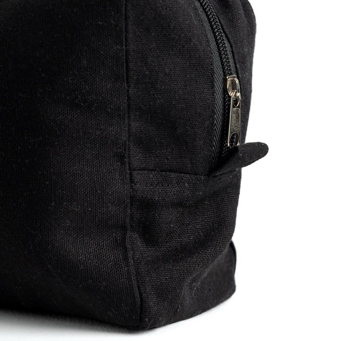 Neceser hecho en lona de canvas ideal para organizar los artículos Neceser hecho en lona de canvas ideal para organizar los artículos