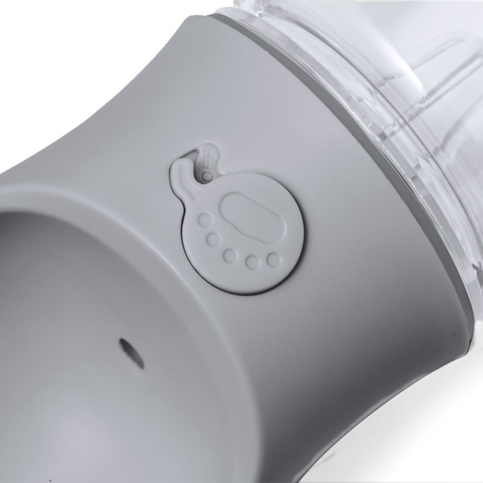 Bidón para mascotas con dosificador y práctica correa 350ml cuarta vista Bidón para mascotas con dosificador y práctica correa 350ml cuarta vista