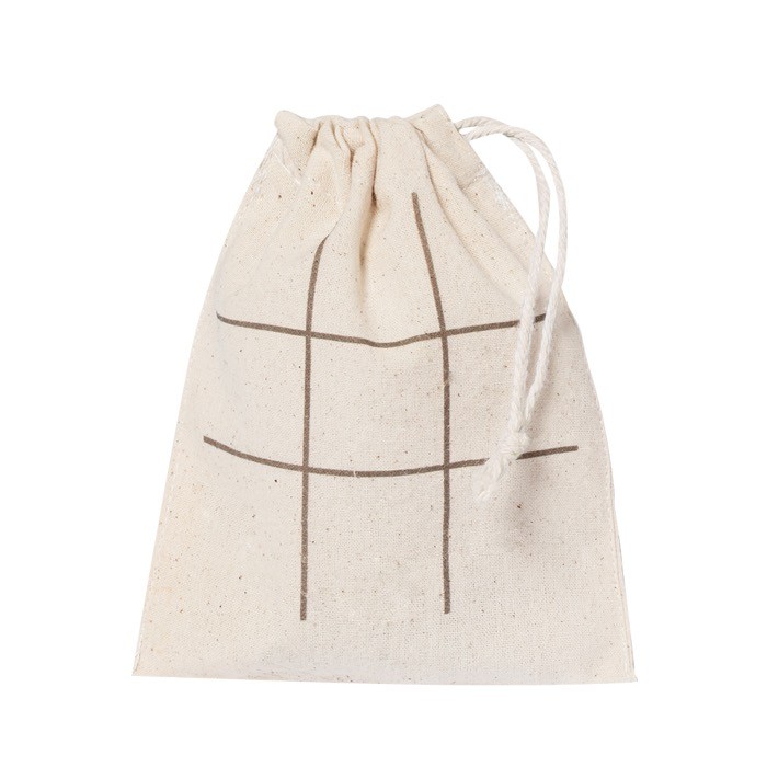 Juego de tres en raya con fichas navideñas hechas de corcho cuarta vista