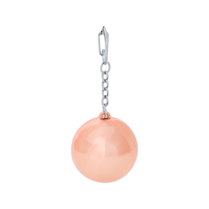 Bálsamo labial en esfera brillante con llavero mosquetón color rosa primera vista Bálsamo labial en esfera brillante con llavero mosquetón color rosa primera vista
